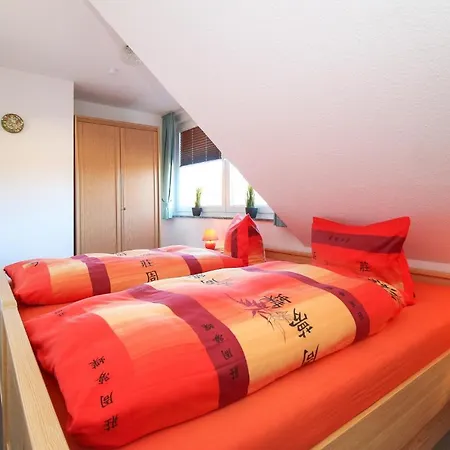 Wiese Apartment *